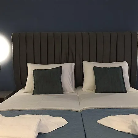 Pearl Hotel 3*