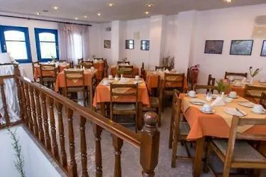 Pearl Hotel 3*